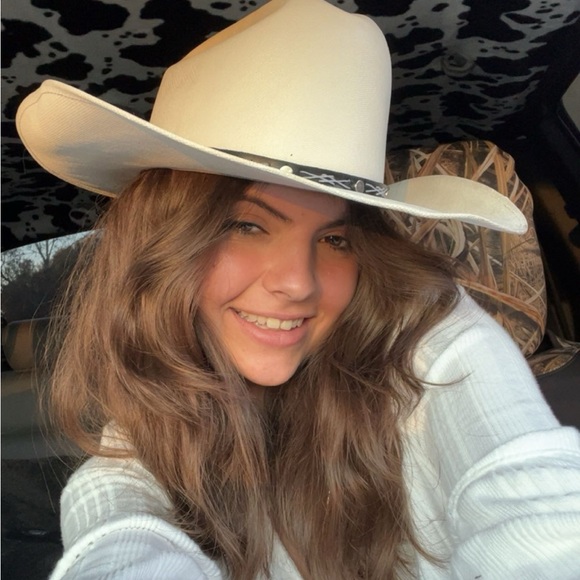 alena_anderson